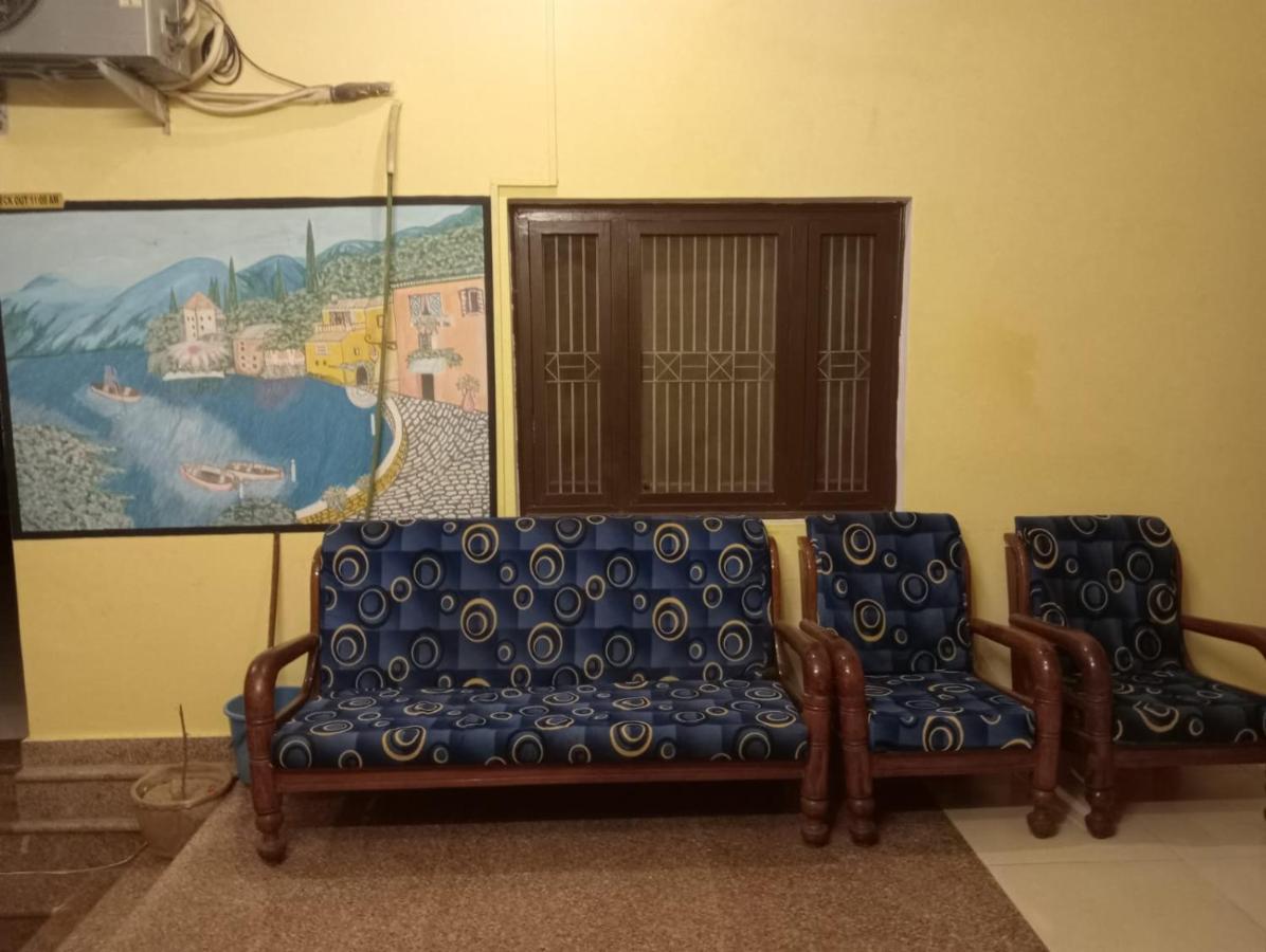 Gangotri Inn Варанаси Екстериор снимка