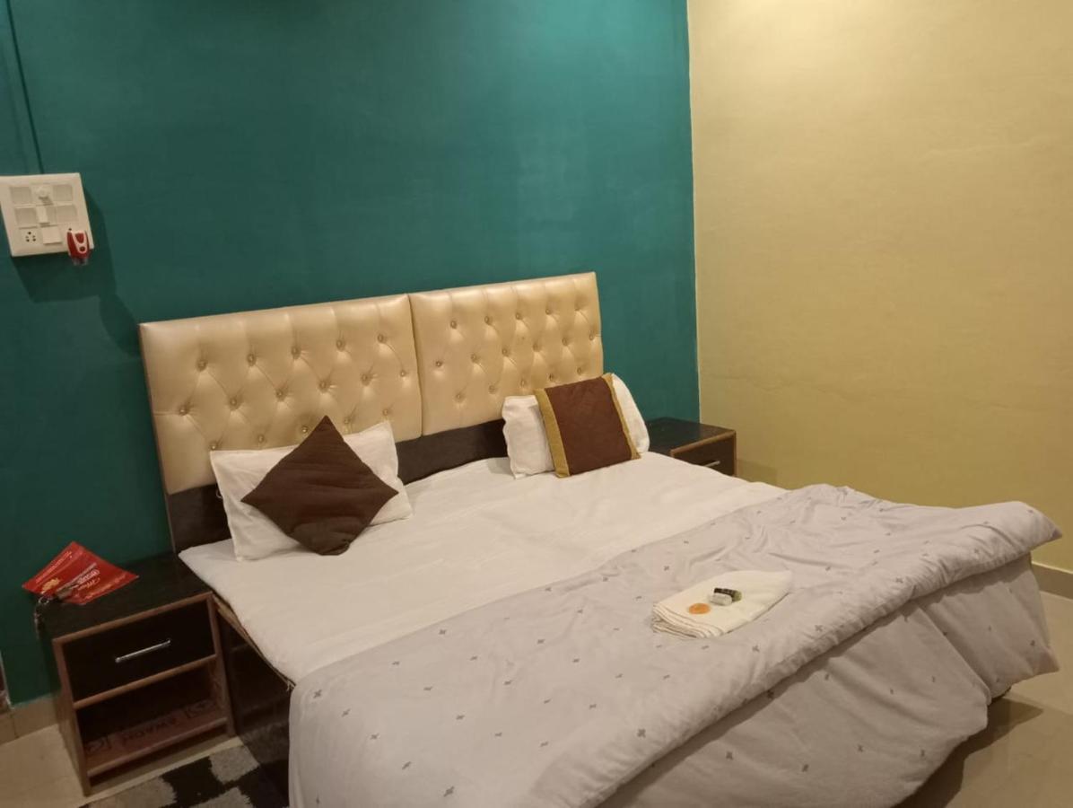 Gangotri Inn Варанаси Екстериор снимка