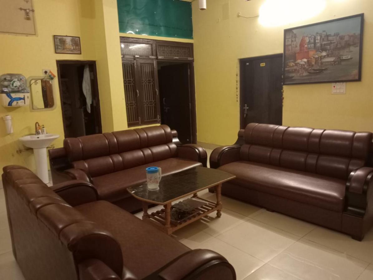 Gangotri Inn Варанаси Екстериор снимка