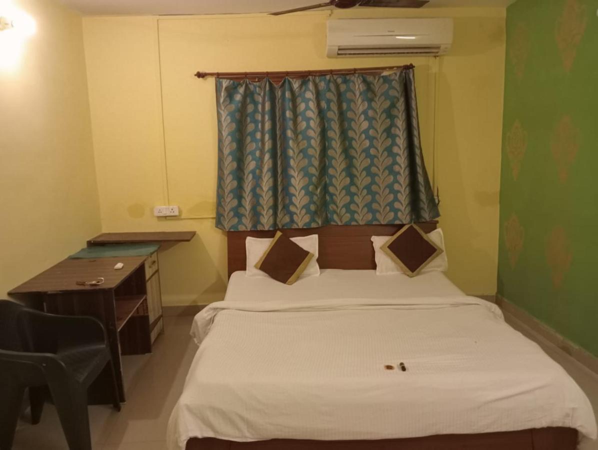 Gangotri Inn Варанаси Екстериор снимка