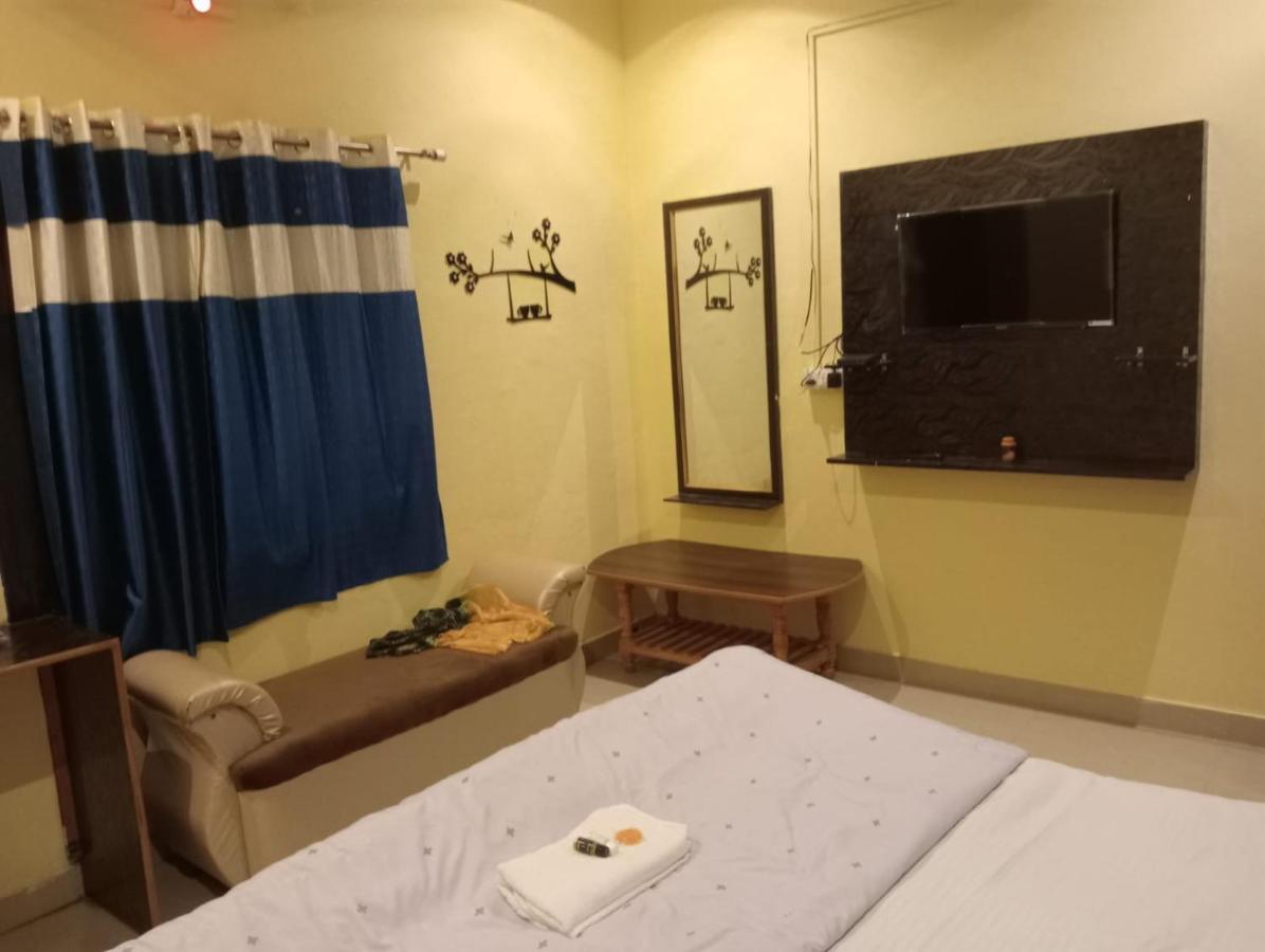 Gangotri Inn Варанаси Екстериор снимка