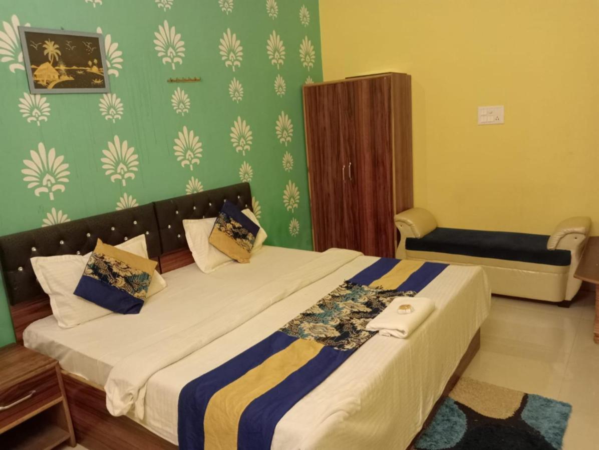 Gangotri Inn Варанаси Екстериор снимка